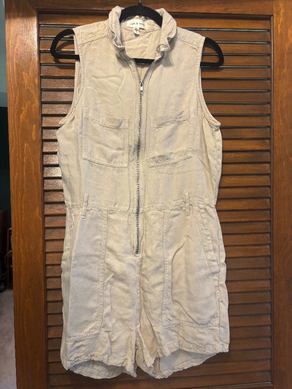 Cloth & Stone Anthropologie Khaki Utility Zip Front Romper Medium